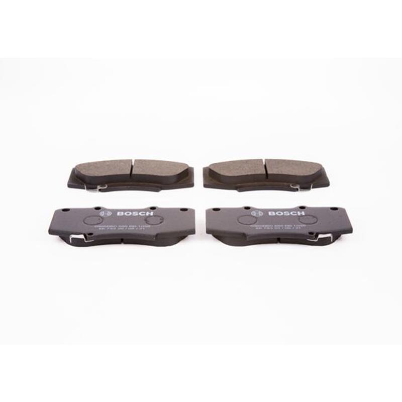 PASTILLA DE FRENO DEL NEW BLUE FMSI D1567-8776 TOYOTA HILUX 4X4 2.7 3.0 CD 08-11;HILUX 4X2 08-15;VIGO 4X2
08-15 4X4 DIESEL 09-10;FORTUNER 2.7 2006